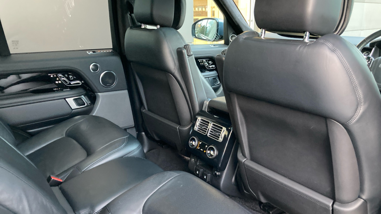 Land Rover Range Rover 4.4 SDV8 Autobiography 4dr Auto Diesel Estate